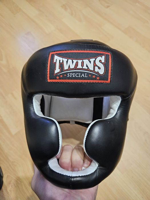 Шкіряний шолом Twins