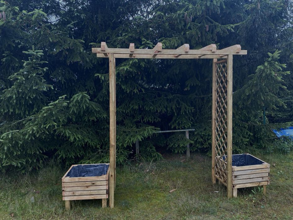 Pergola z donicami