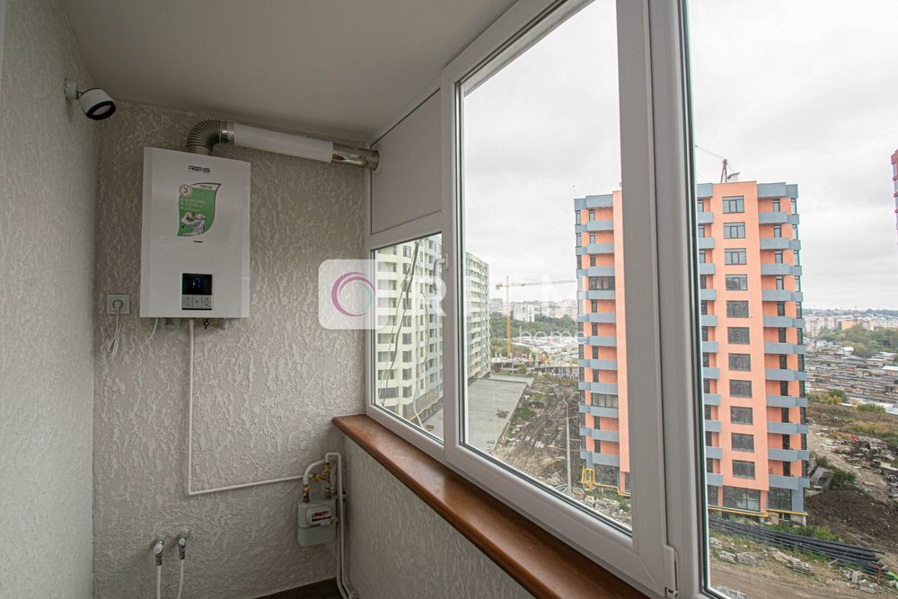 2-к. квартира по вул. Смакули, 55 м2