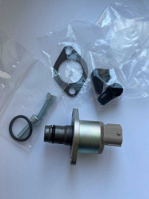 Клапан регулятор тиску палива Denso 294200-0360 / 1920QK (SCV)