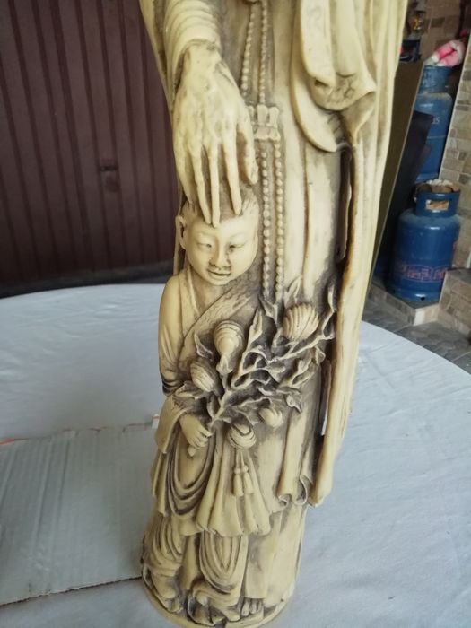 2 Figuras de Estátua Colecção em Marfinite