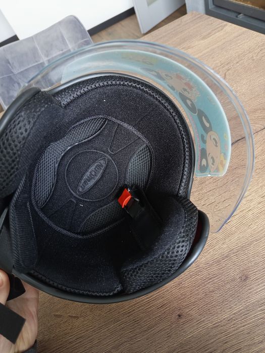 Ocieplany kask Nuoman rozmiar 55cm-60cm