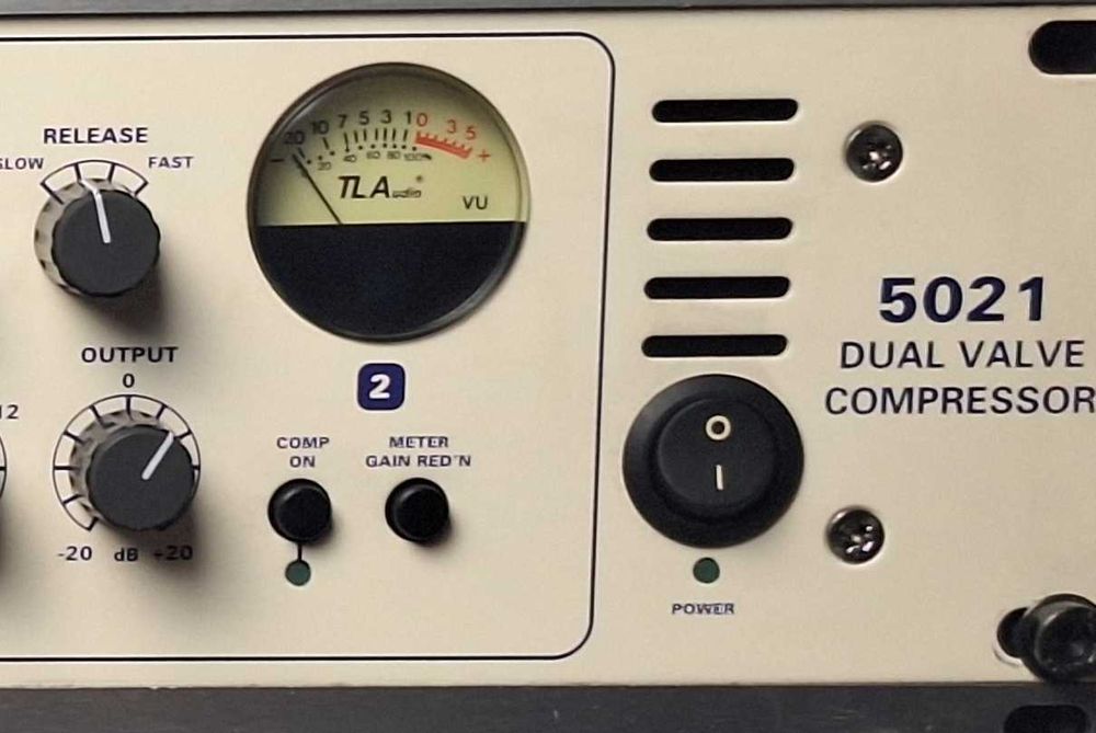 TL Audio Ivory 5021 – Compressor a válvulas estéreo