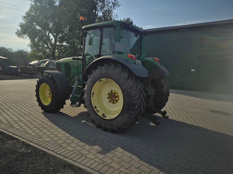 Ciągnik JOHN DEERE 6620 . 2006 rok