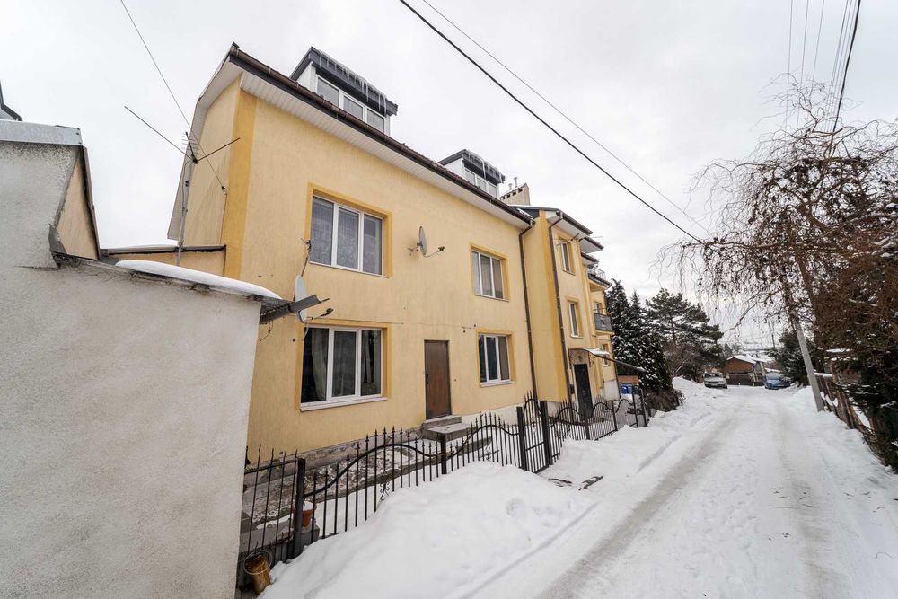 Продаж квартири  м Винники