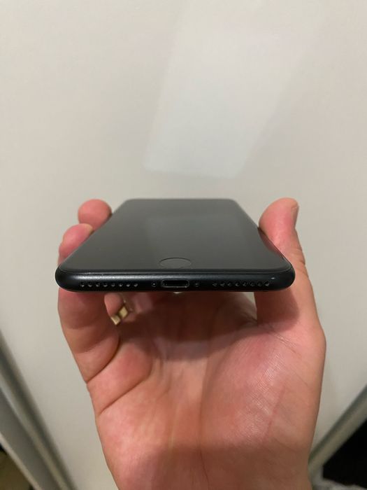 Смартфон Apple iPhone 7 Plus 32 ГБ