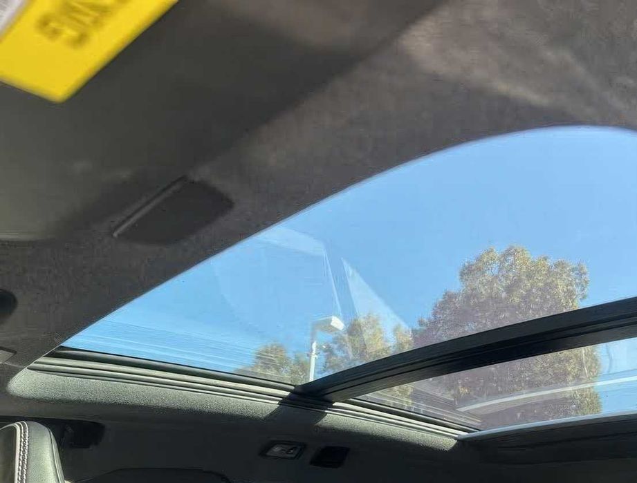 Volvo XC40 T5 R-Design      2022