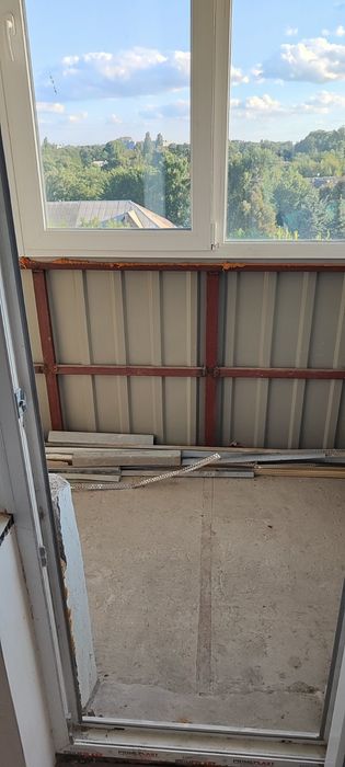 2 ком. квартира , Титова, Строителей, ремонт. 39000 $ vv