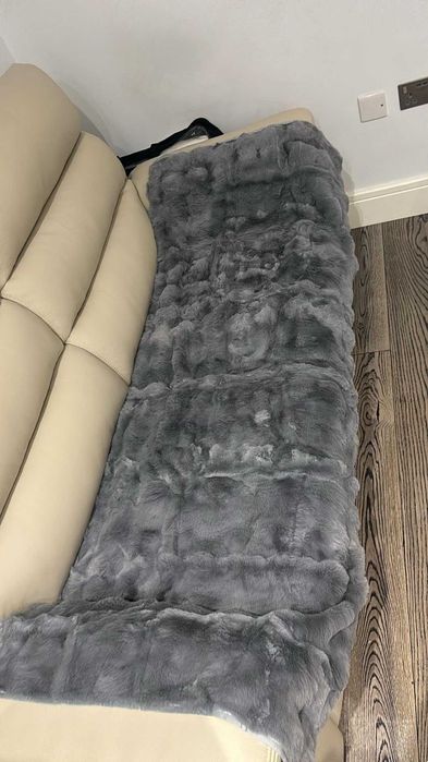 Pokrowiec na sofę, narzuta, antypoślizgowy, mata na sofę kanapę  NOWA