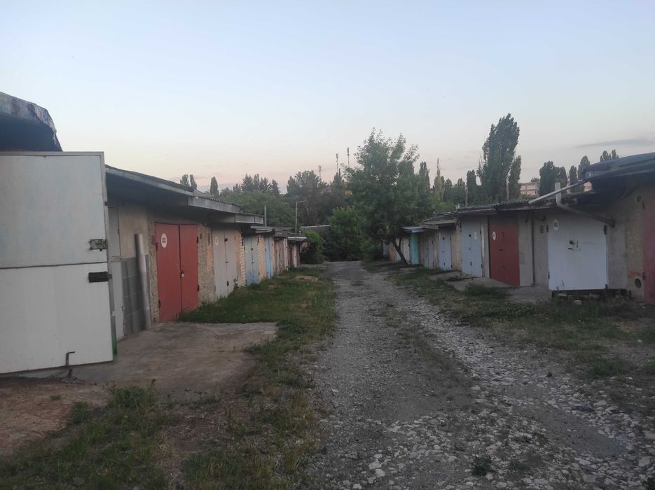 гараж в кооперативі металург