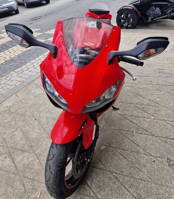 Moto em muito bom estado de conservação