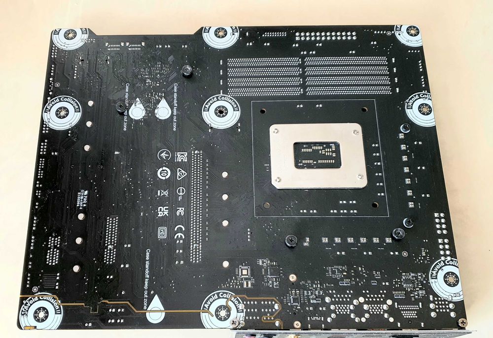 Материнська плата MSI MAG B660 Tomahawk WiFi DDR4