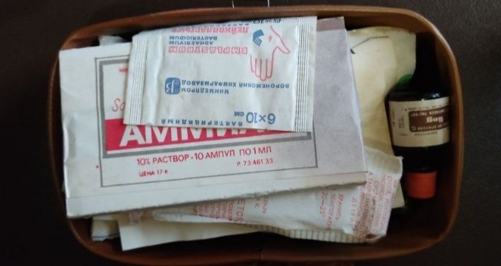 Продам Аптечку автомобильная