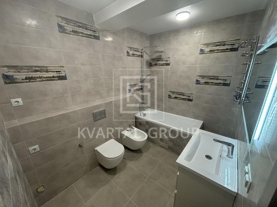 євро-двушку 51.5 м² в ЖК Центральний Преміум за готівку з ремонтом