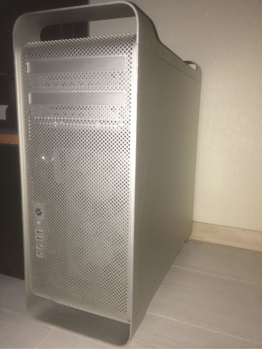 Продам компʼютер 2 процесори Apple mac Pro 8 ядер 48гіг оперативки