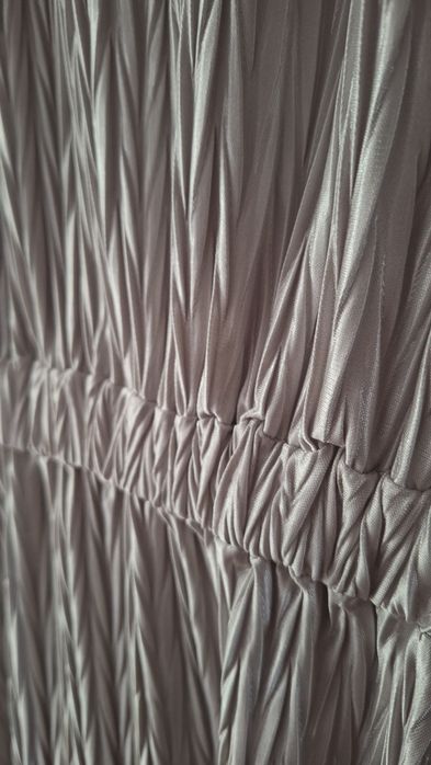 Sukienka na ramkach nowa