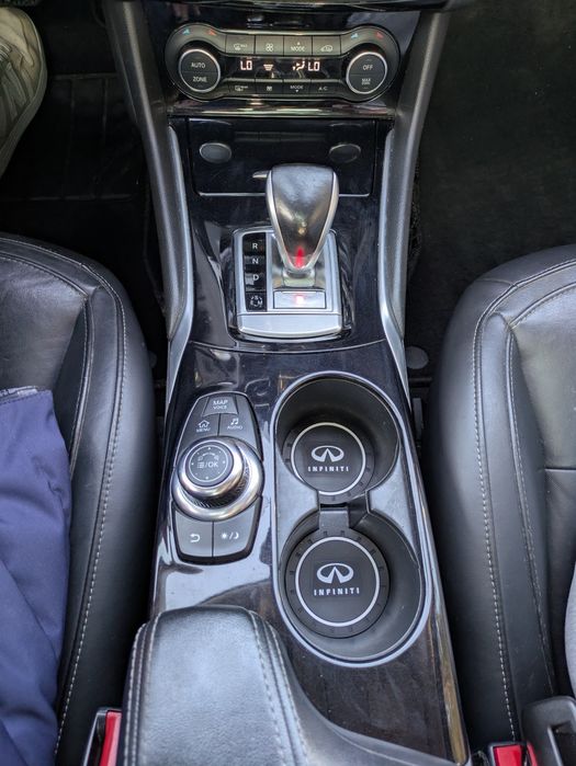 Infiniti QX30 2017