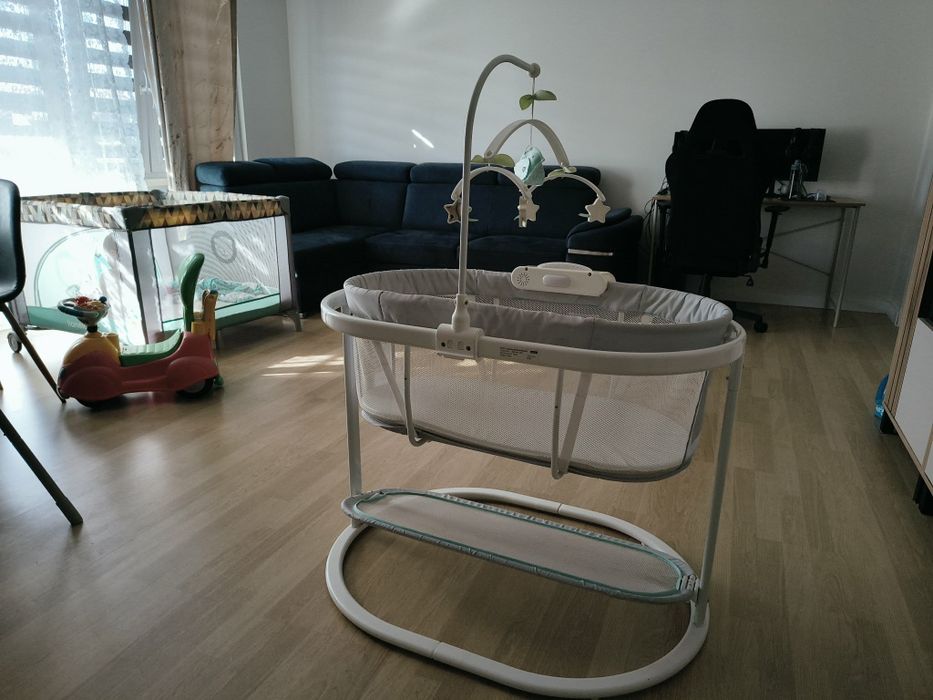 Kołyska grająca wibrująca Fisher price
