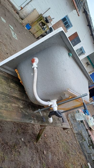 Продам ванну б/у