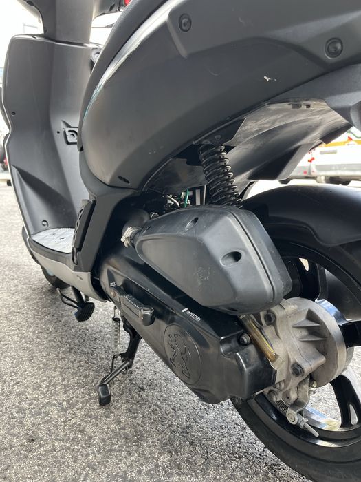 Scooter peugeot kisbee 50cc 4t