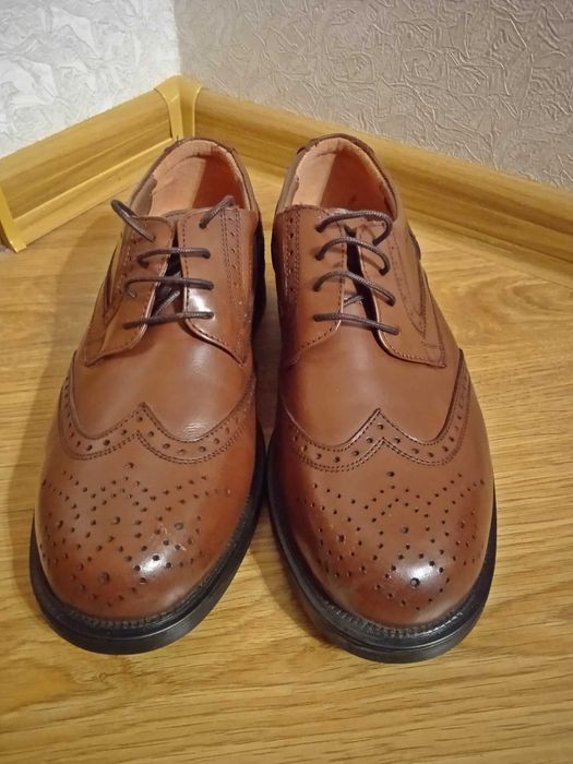 Мужские туфли Milano, Чоловічі туфлі броги. З Англії. Оригінал. Нові