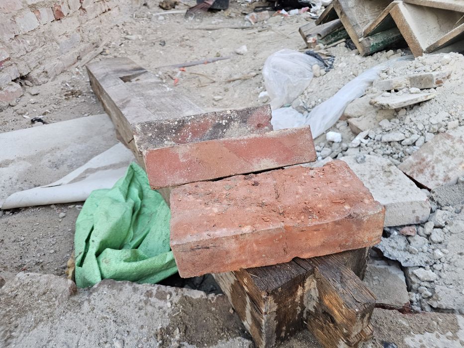 Sprzedam cegłę rozbiurkowa