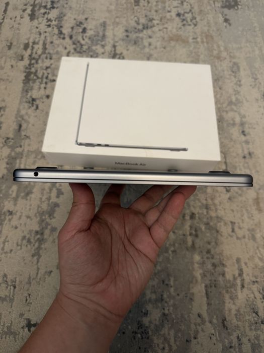 MacBook Air 2024 M3 chip 8/256gb