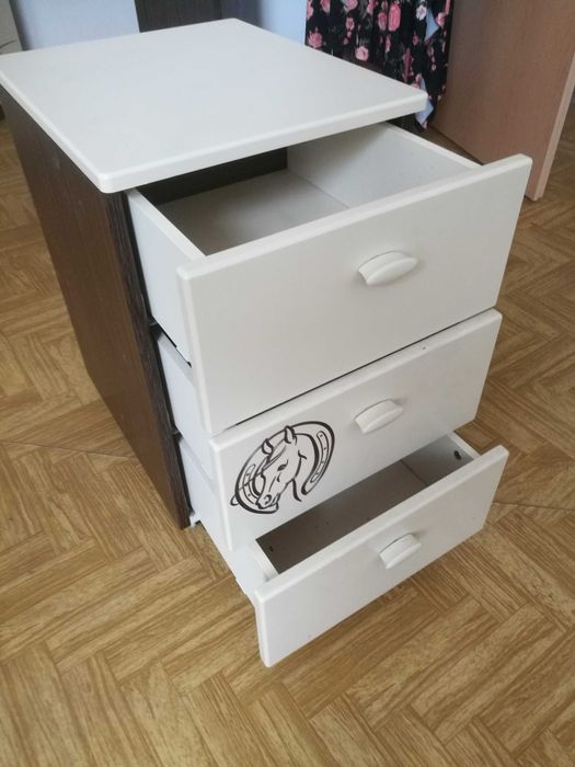 Zestaw mebli do pokoju dziecięcego lub młodzieżowego MEBLIK z motywem