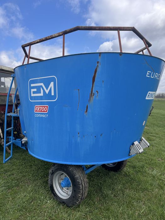 Paszowóz euromilk RINO FX700compact