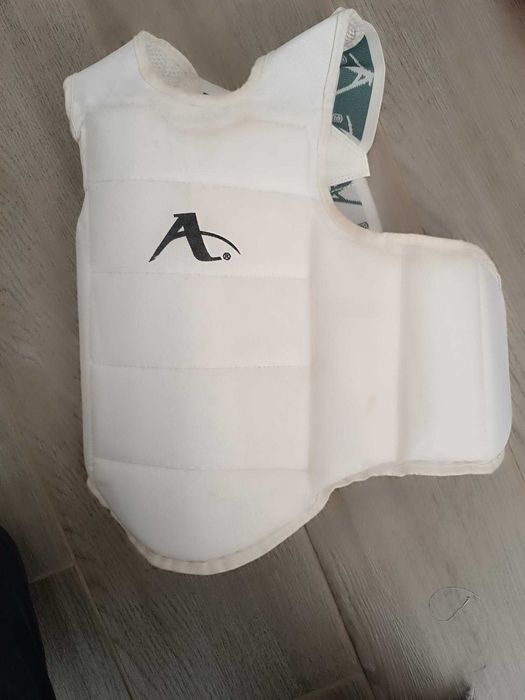 Proteções Karate - coletes