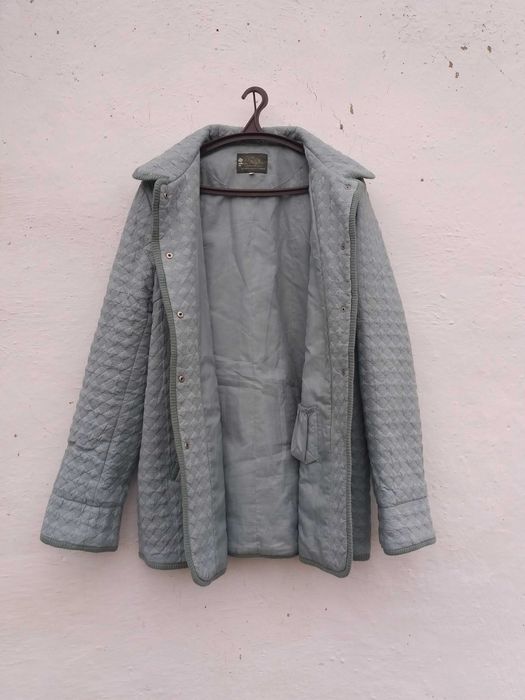 Розмір: 48 Весна/Осінь. ПРЕКРАСНИЙ СТАН! ЛЕГКА! Жіноча. Олх доставка