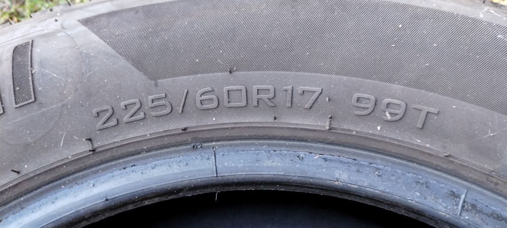 Opony zimowe 225 / 60 / 17  (31 tydzień z 2019r.)