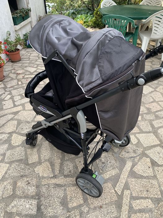 Conjunto Trio Chicco 3 em 1 (Carrinho + Ovo com Base + Alcofa) – Ribeira de Pena