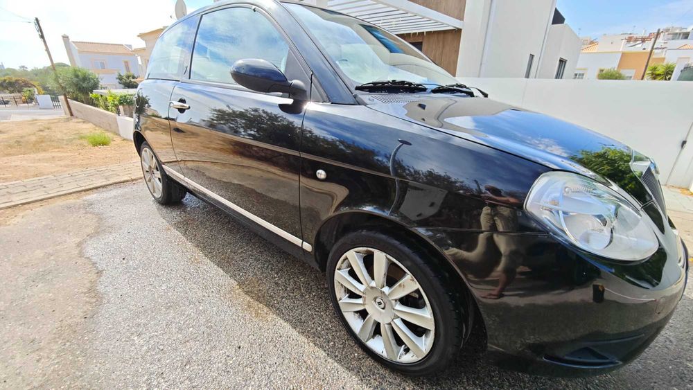 Lancia Ypsilon 1.2 motor Fire, em otimo estado.