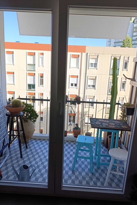 Quarto com WC privada, água, luz e internet incluídos
