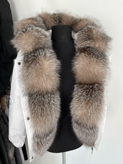 Куртка короткая зимняя женская, бомбер с натуральным мехом блюфрост