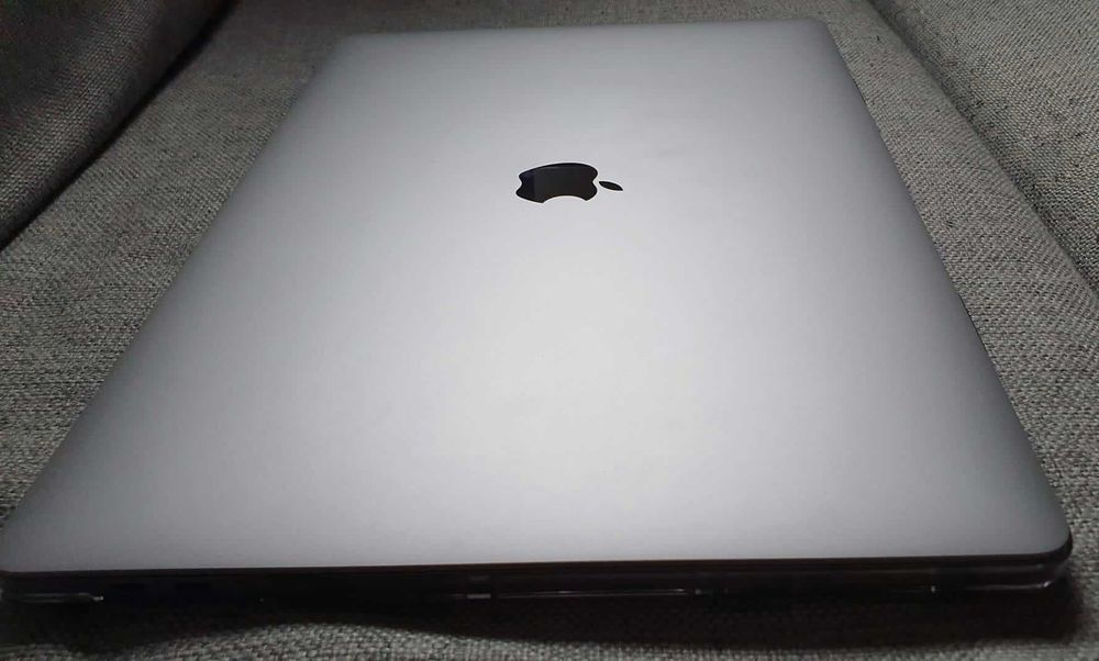 Macbook Pro 16' i9, 64GB, 1TB, R5500M - Space Grey