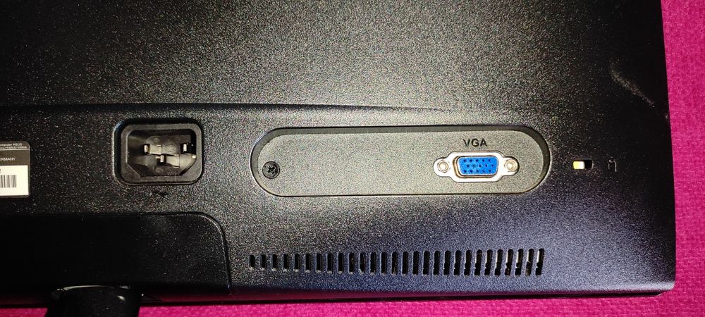 Monitor ASUS VS197DE449258362587719682