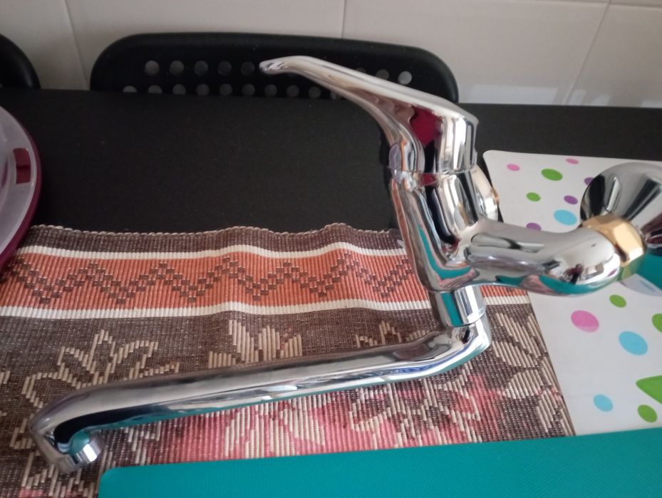 Torneira de Cozinha de Parede