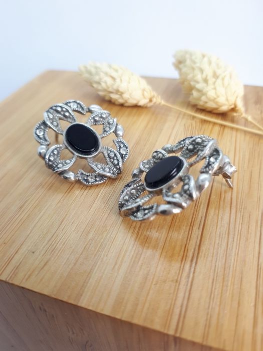 Srebrne kolczyki na sztyft retro czarny onyks