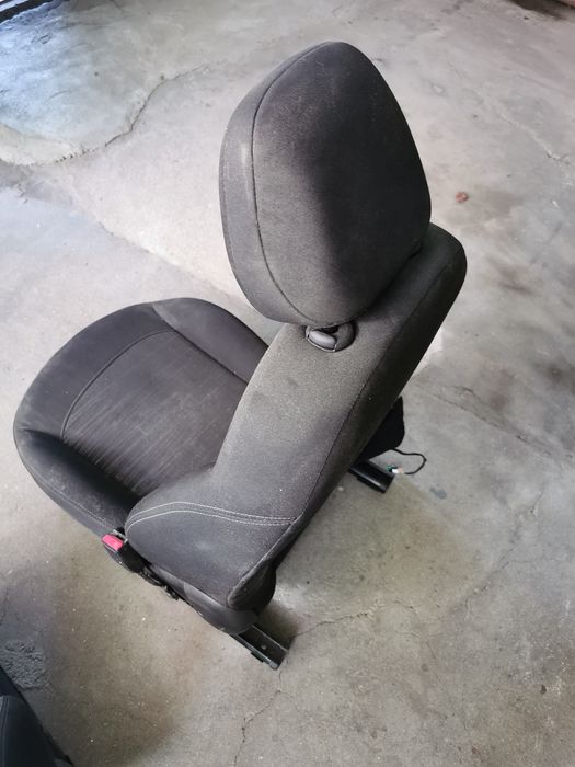 Bancos Clio 4 como novos