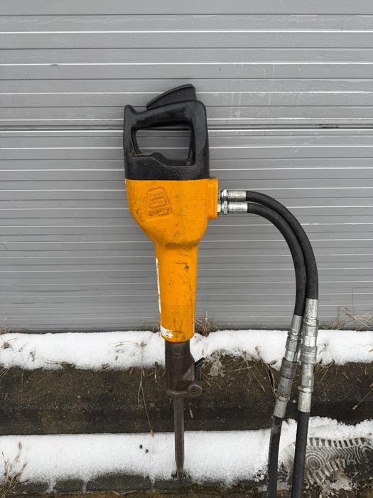 Agregat stacja hydrauliczka z młotem