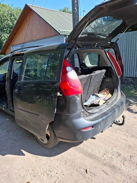 продам Mazda 5.