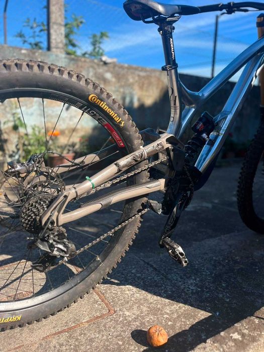 Commencal Supreme DH Signature 2022