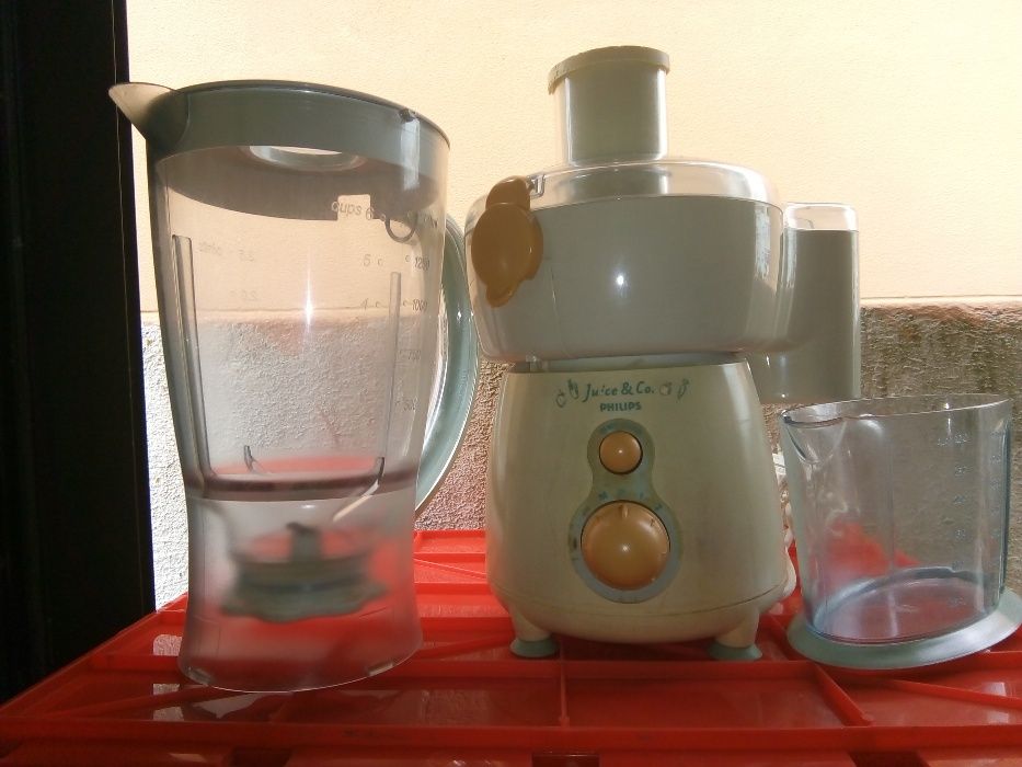 Liquidificadora e Centrifugadora da marca Juice & Co Phillips
