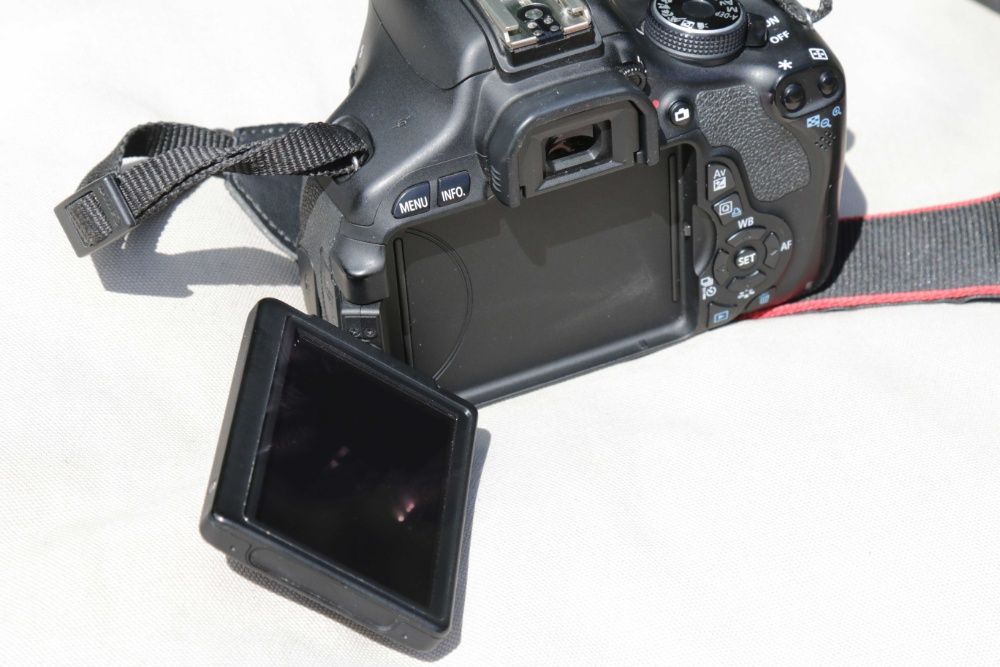 Aparat , lustrzanka CANON EOS 600D (body)