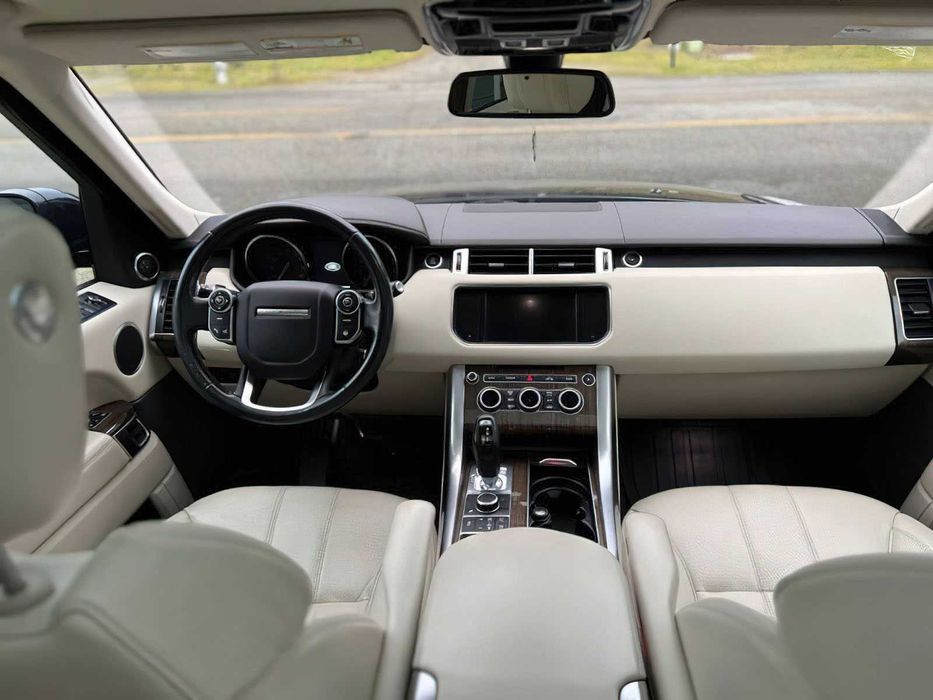 Land Rover Range Rover Sport HSE      2016