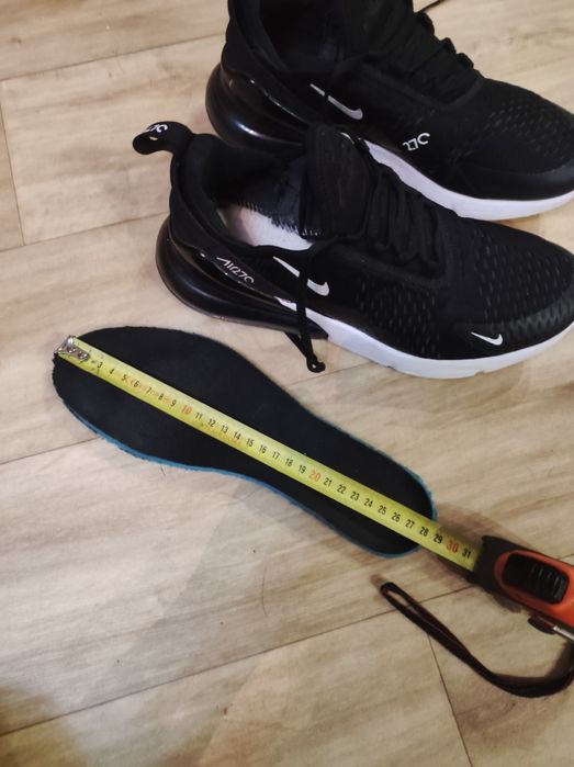 Кроссовки Nike air max 270 размер 44 стелька 28 см