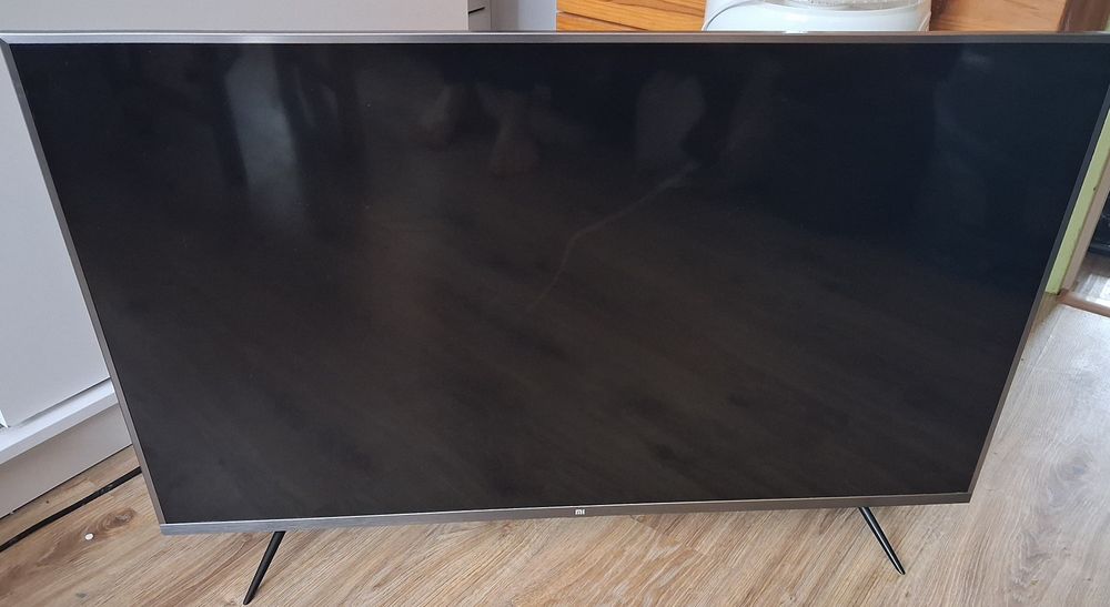 Xiaomi Mi LED TV 4S 43 cali uszkodzona matryca