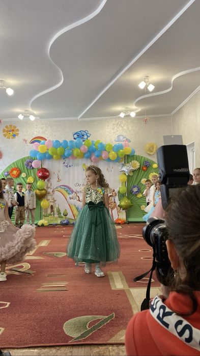 Випускна сукня у садочок